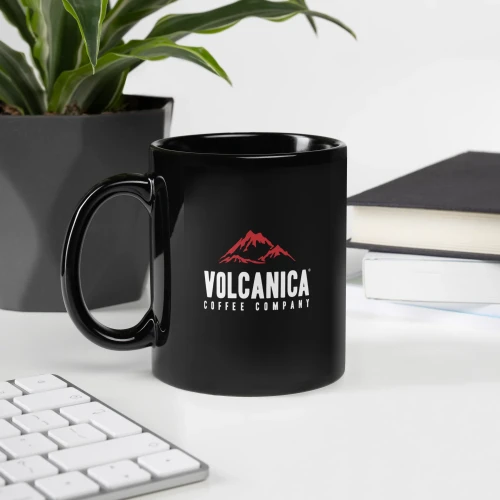 volcanica black mug